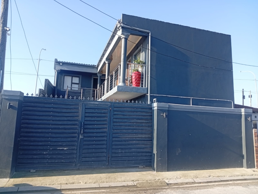 8 Bedroom Property for Sale in Mandela Park Western Cape